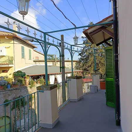 Apartment La Terrazza Sul Borgo Di Quadroni